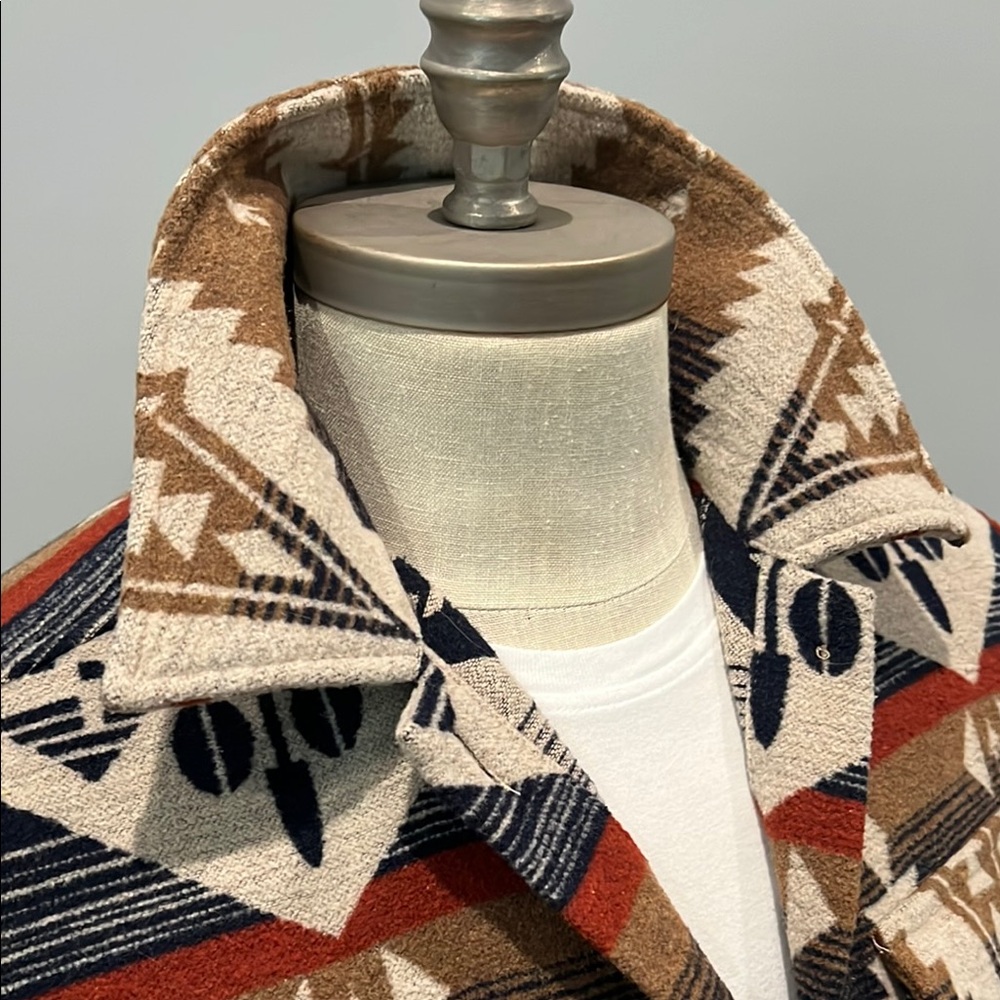 Geometric Patterned Shirt Jacket - image 5